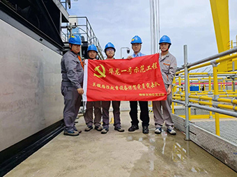 業(yè)主給華新機(jī)電黨員突擊隊(duì)頒了“金牌”！
